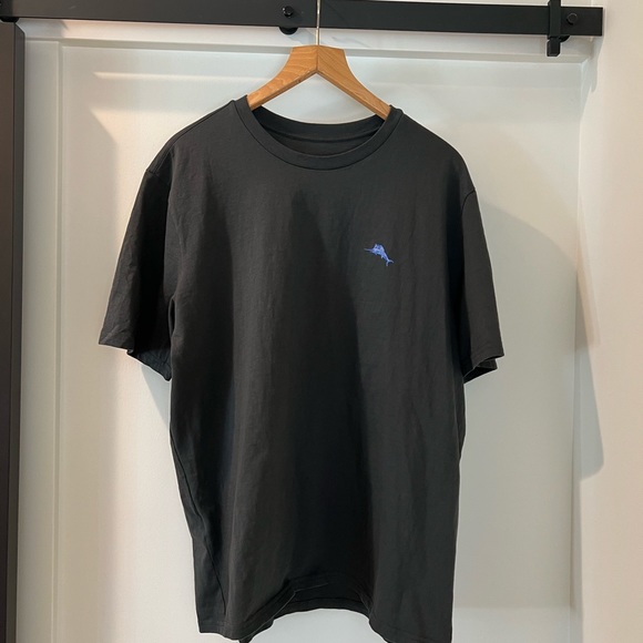 Tommy Bahama men’s graphic tee - Picture 3 of 3